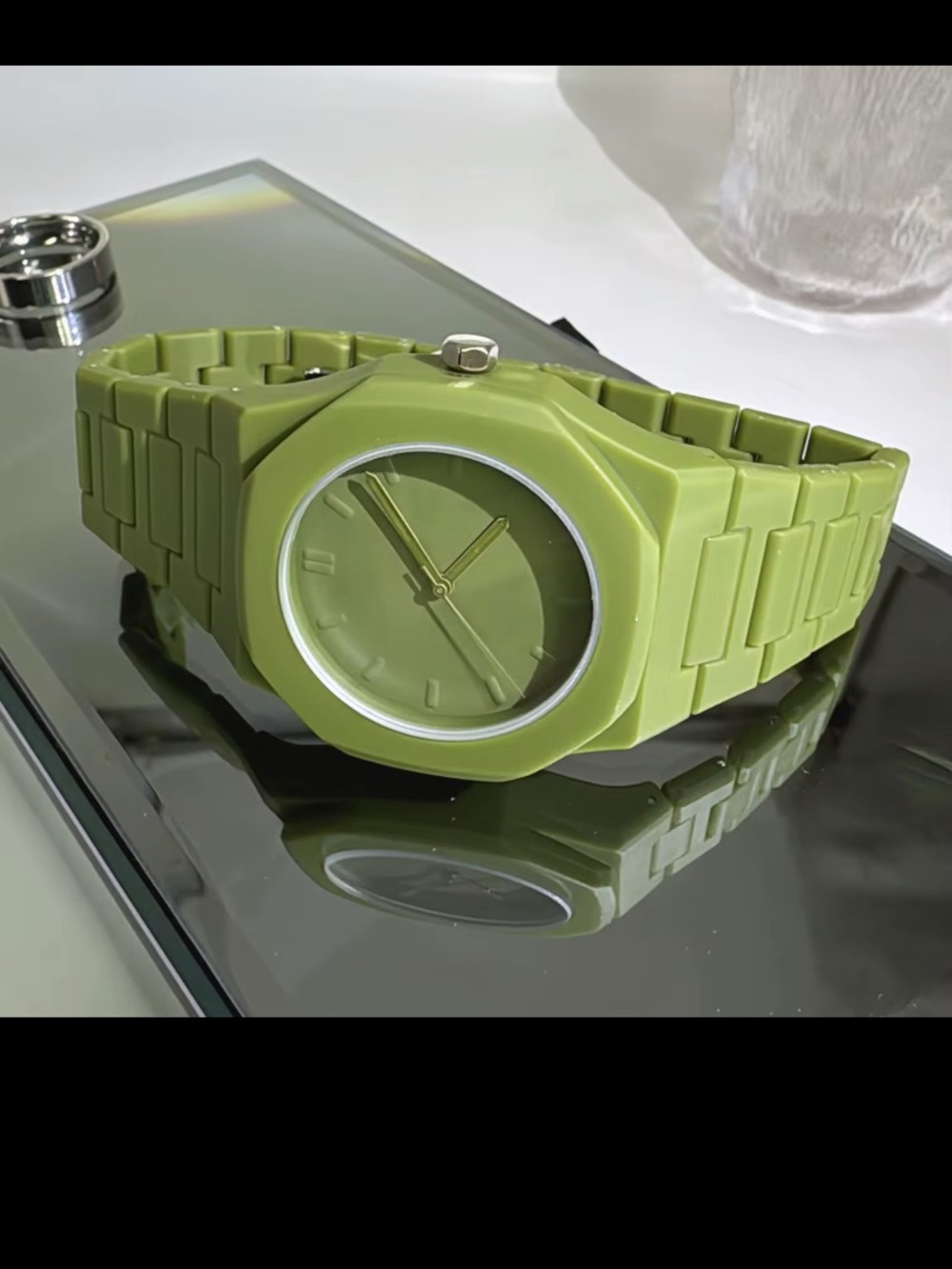 Quartz Unisex Watch - Fashion Bracelet Style